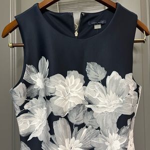 Women dress size 4